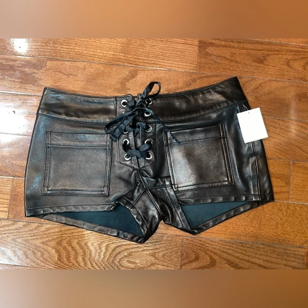 New! EB Denim Leather Black Micro Hottie Y2K
Lace Up Shorts ❤️🔥 Size 26 NWT! - Picture 10 of 15